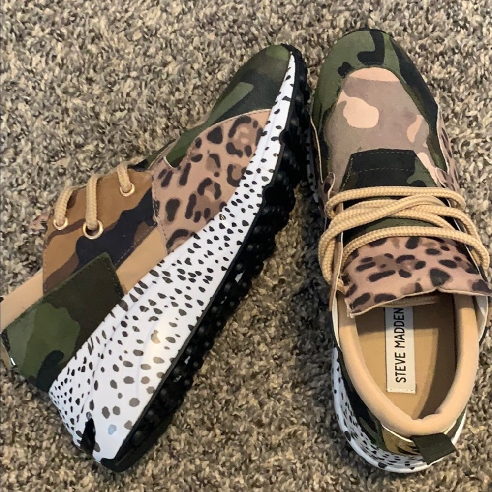 Steve Madden Cliff Sneaker